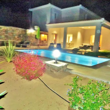 Вилла Arinella Farinole